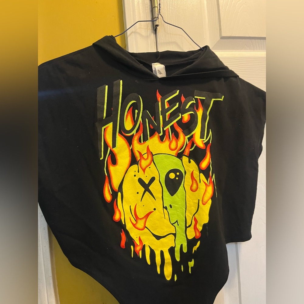 Graphic cut sleeve hoodie